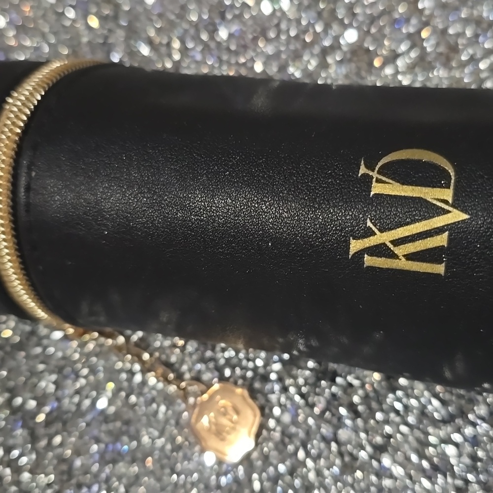 🧚‍♀️Kat Von D RARE Vegan Leather Cylinder Bag NWOTag - Picture 3 of 8
